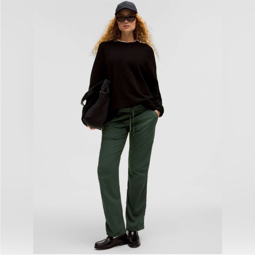 Lululemon Green Dance Studio Pant | Size 2, 29”